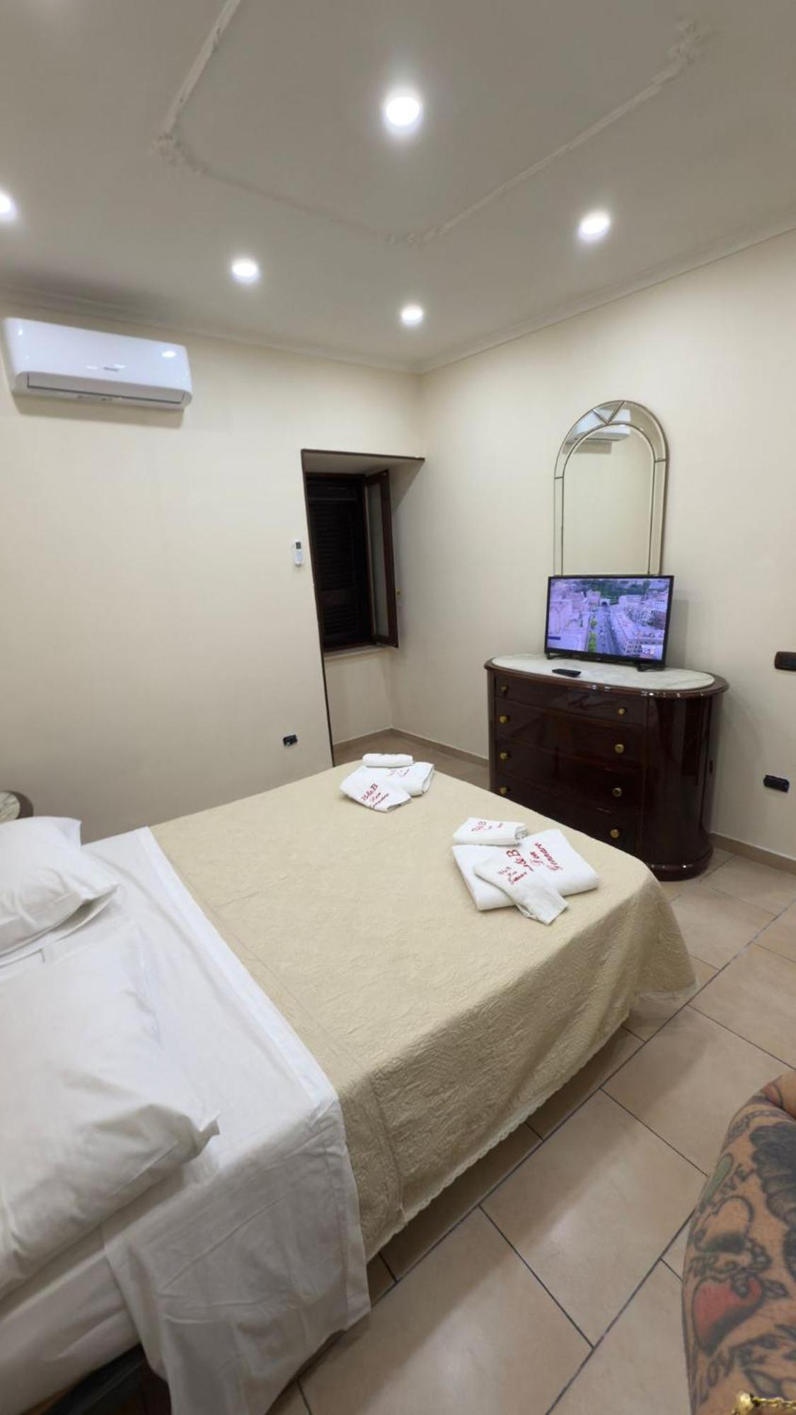 Beb Don Gennaro Bed & Breakfast Napoli Eksteriør bilde
